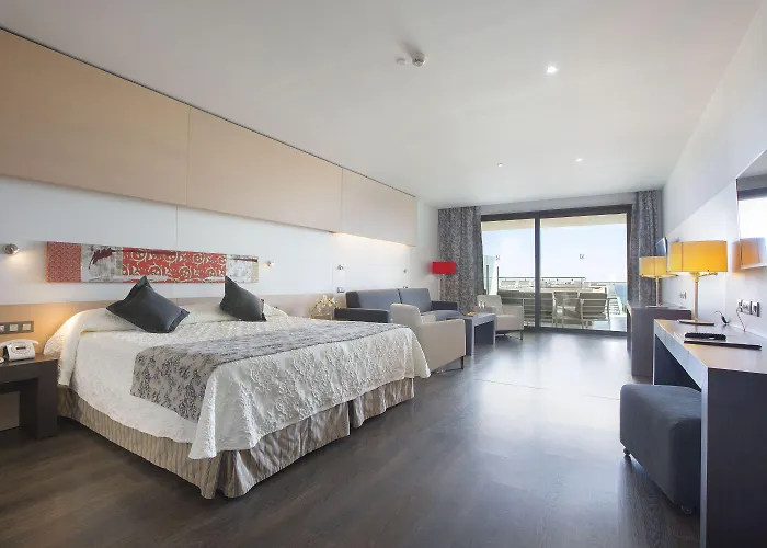 Hipotels Gran Conil Szálloda 4*