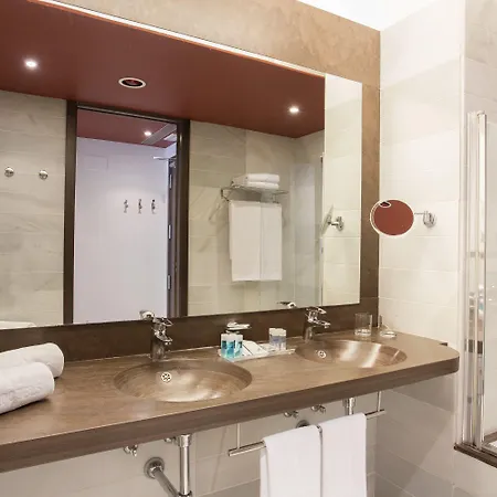 Готель Hipotels Gran Conil 4*