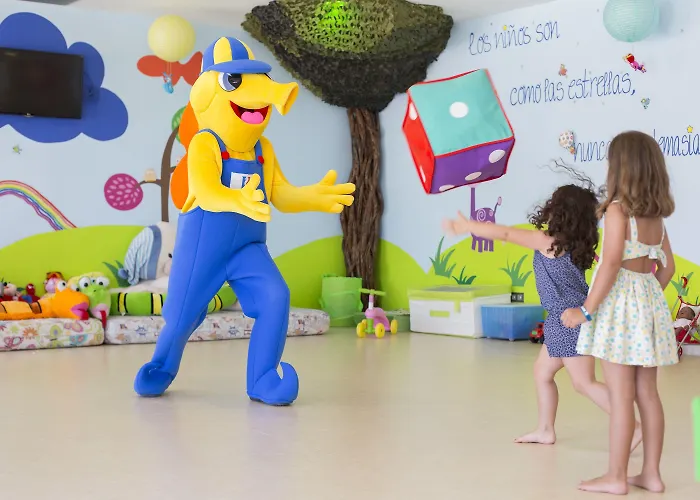 Hipotels Gran Conil ホテル